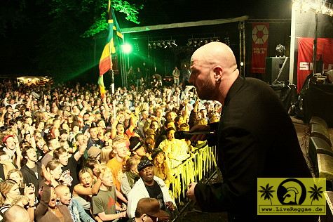 Dr. Ring Ding (D) and The Sharp Axe Band 14. Reggae Jam Festival - Bersenbrueck 08. August 2008 (13).JPG